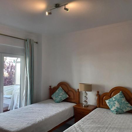 Regueiro Quarteira Beach Apartment Bagian luar foto