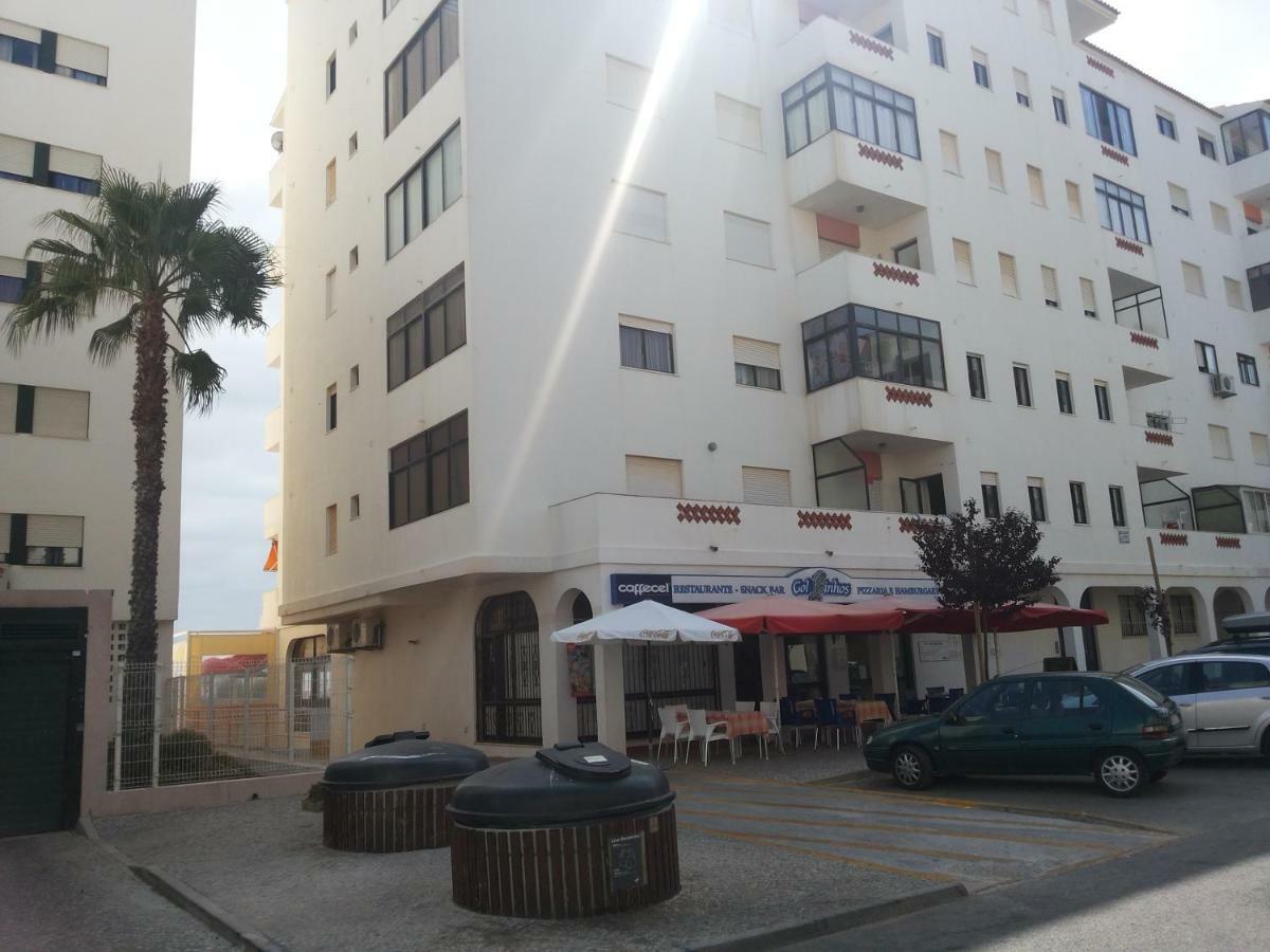 Regueiro Quarteira Beach Apartment Bagian luar foto